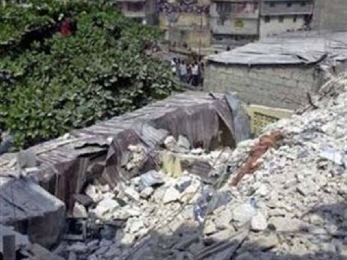 A 120 mil sube el número oficial de muertos por terremoto en Haití