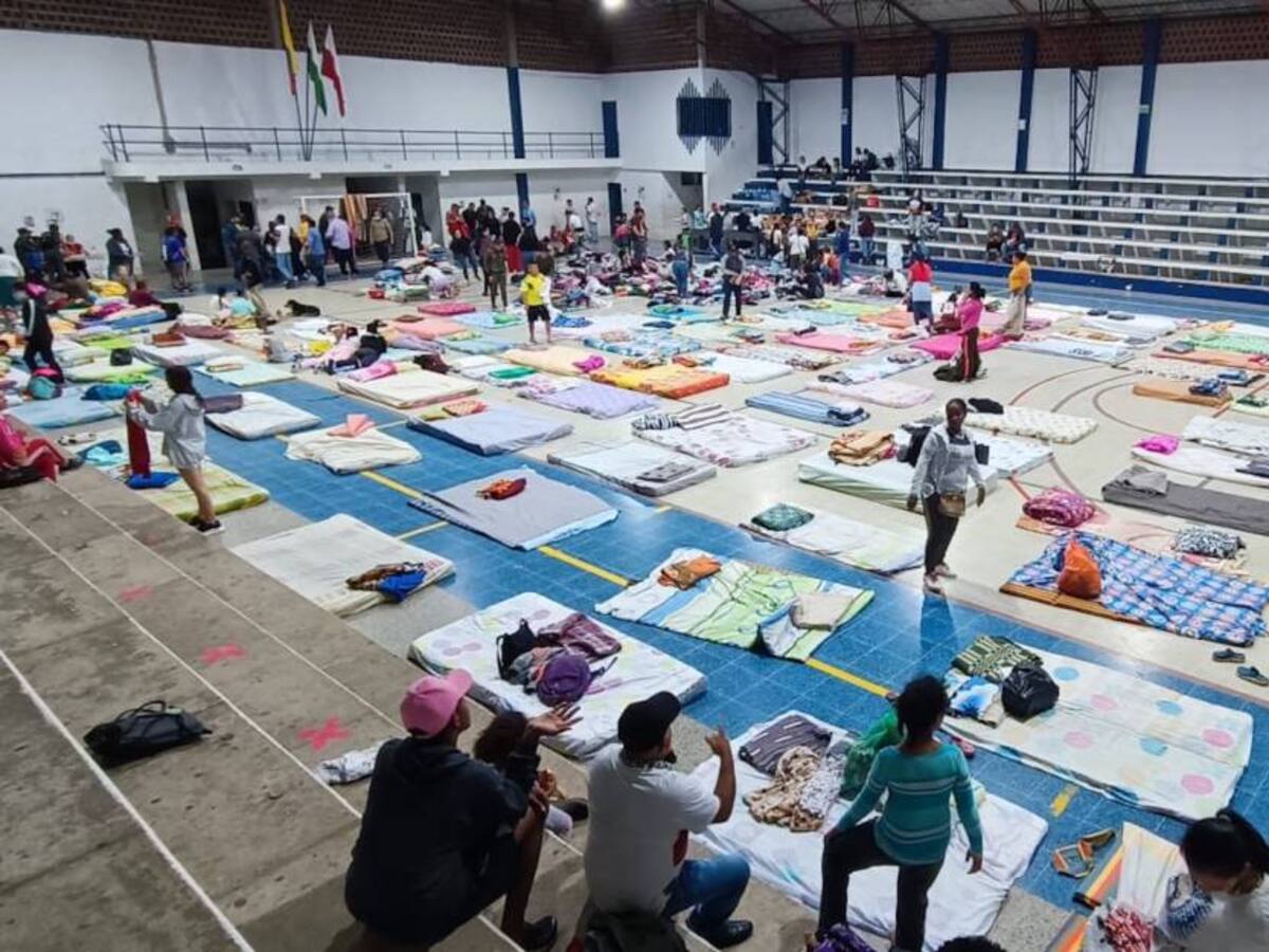 120 soldados atienden a 2 mil damnificados en San Carlos