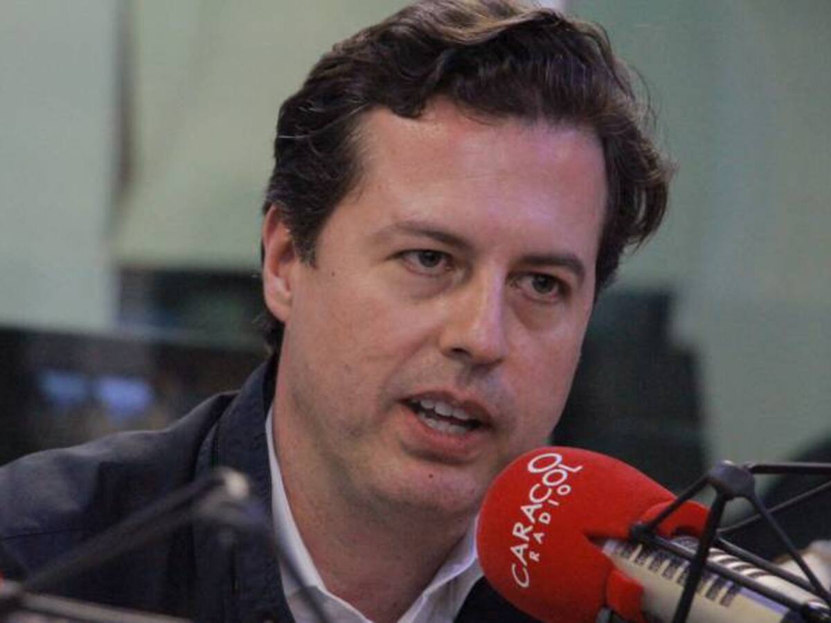 Las tácticas de Uribe están haciendo agua: senador Galán