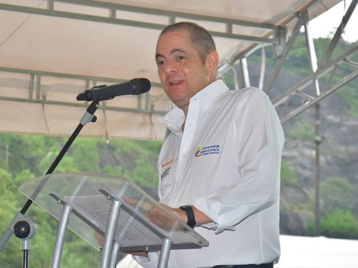 Trabajo de infraestructura no es un botín político: Vargas Lleras