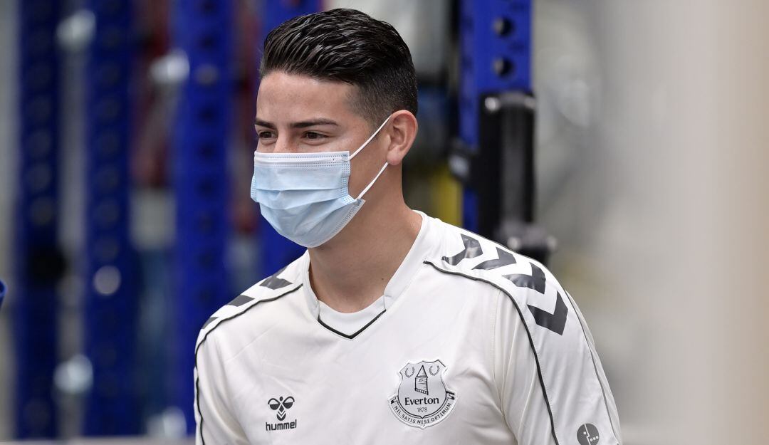 James Rodríguez ya hace pretemporada con el Everton a la espera de definir su futuro