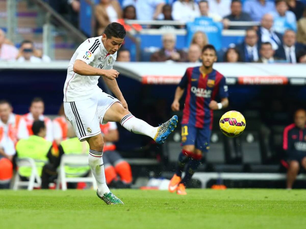 Así le fue a James Rodríguez cuando enfrentó a Xavi