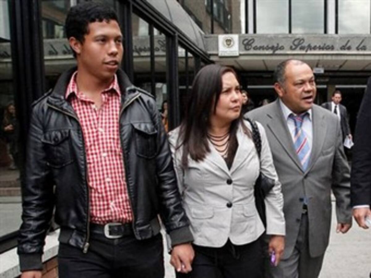 Denuncian robo de información sobre el caso Colmenares