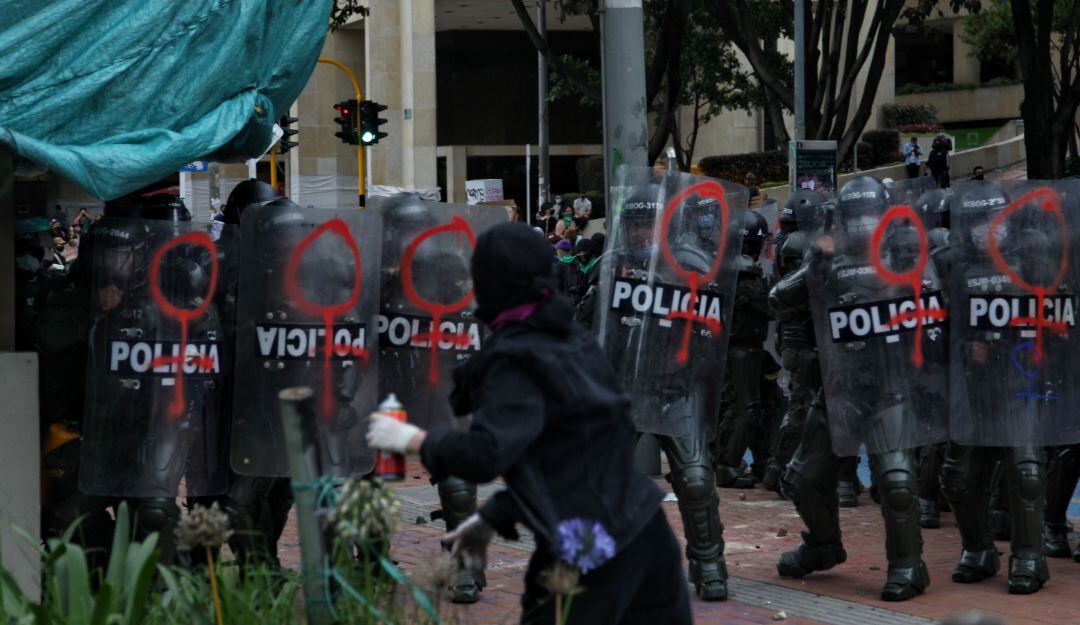 Enfrentamientos entre manifestantes y Policía en medio del paro 2021