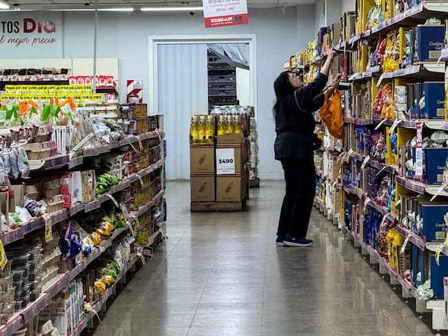 Imagen de referencia de supermercados. / EFE/ Juan Ignacio Roncoroni