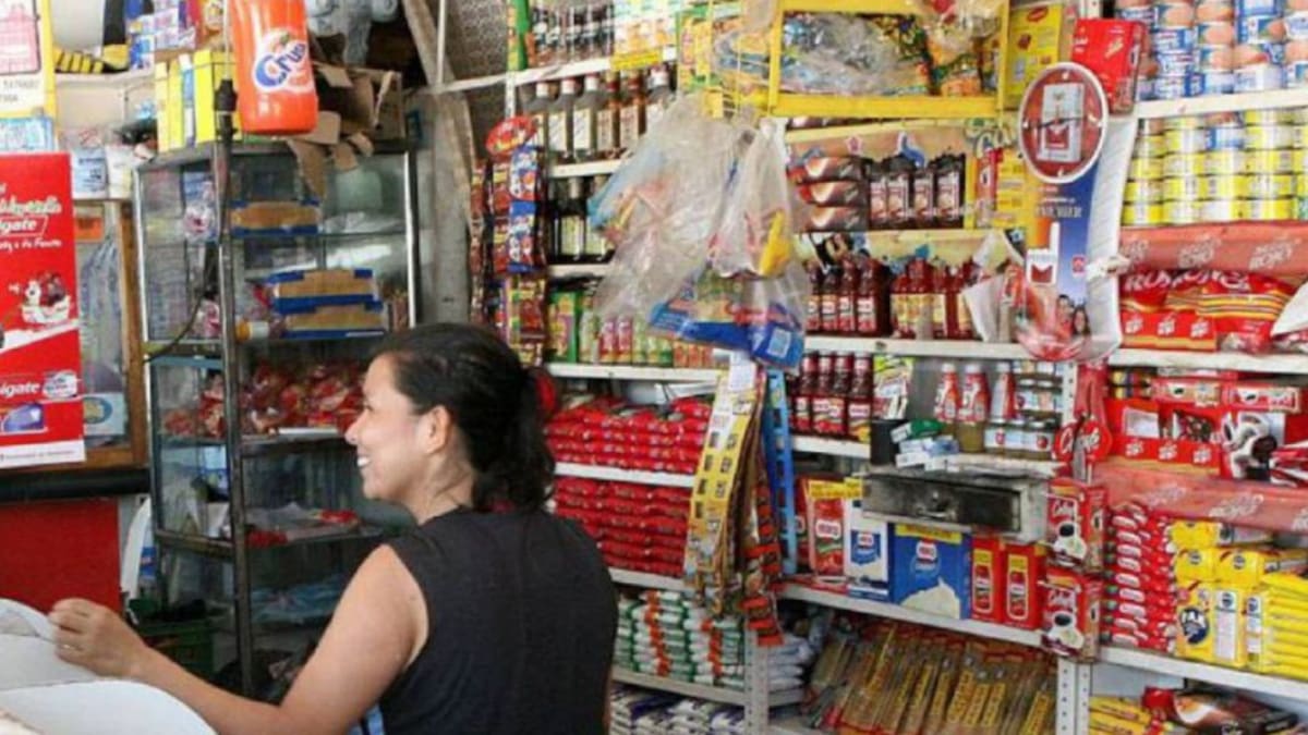Comerciantes anuncian desobediencia civil por alza de tarifas de energía