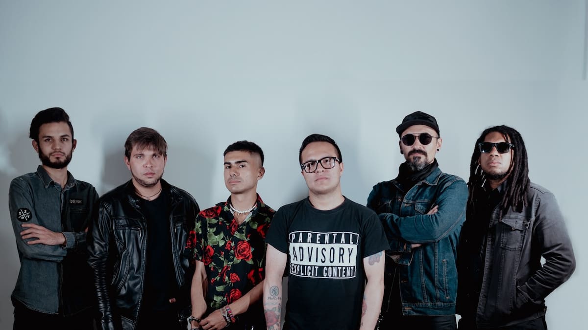 Distópxica cuestiona la violencia y el uso de los recursos públicos