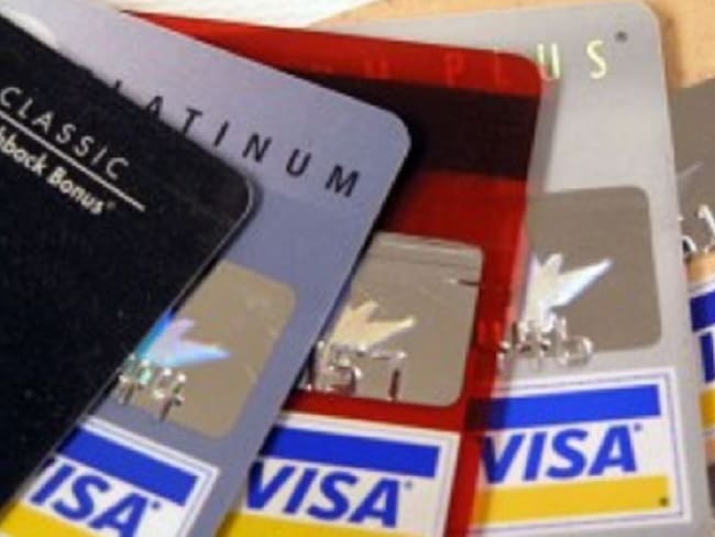 Avanza eliminación de cuotas de manejo para tarjetas crédito y débito