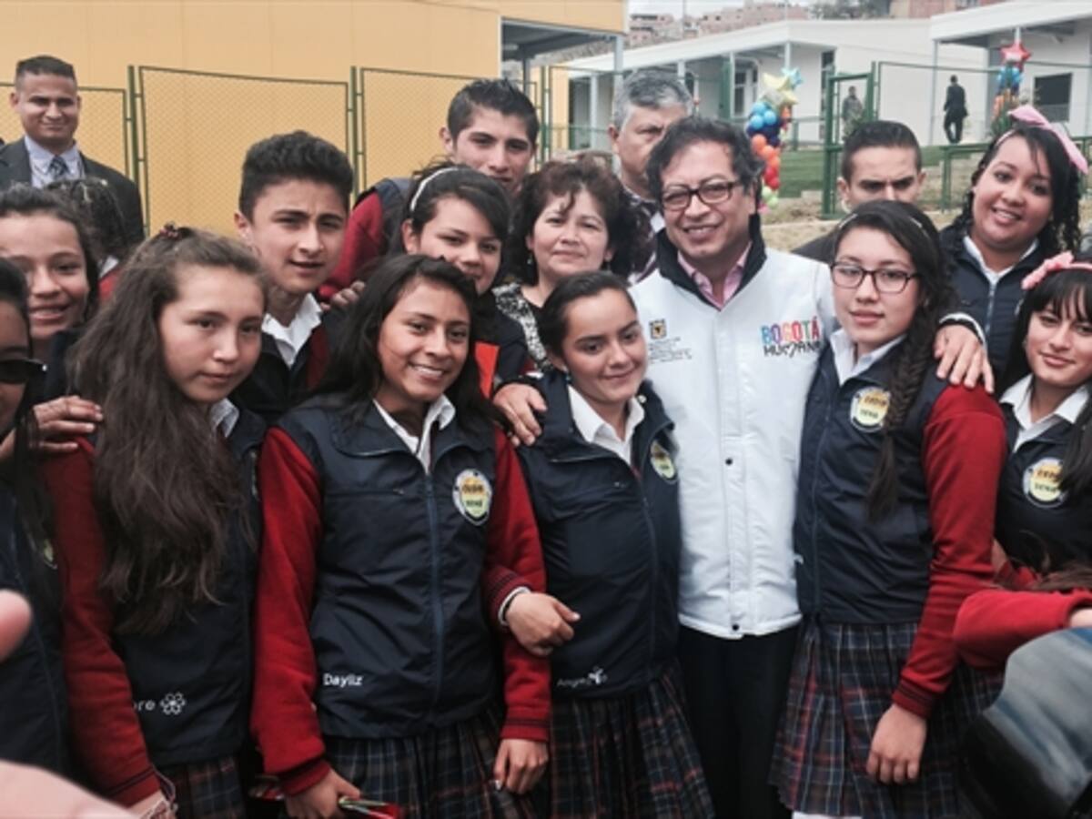 La localidad de Ciudad Bolívar dejó de ser la más pobre de Bogotá: Petro