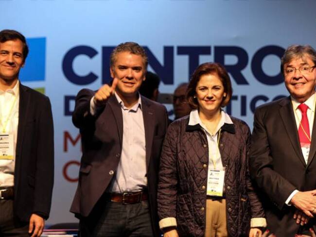 Uribismo decidió que a través de la encuesta se elegirá a su candidato presidencial