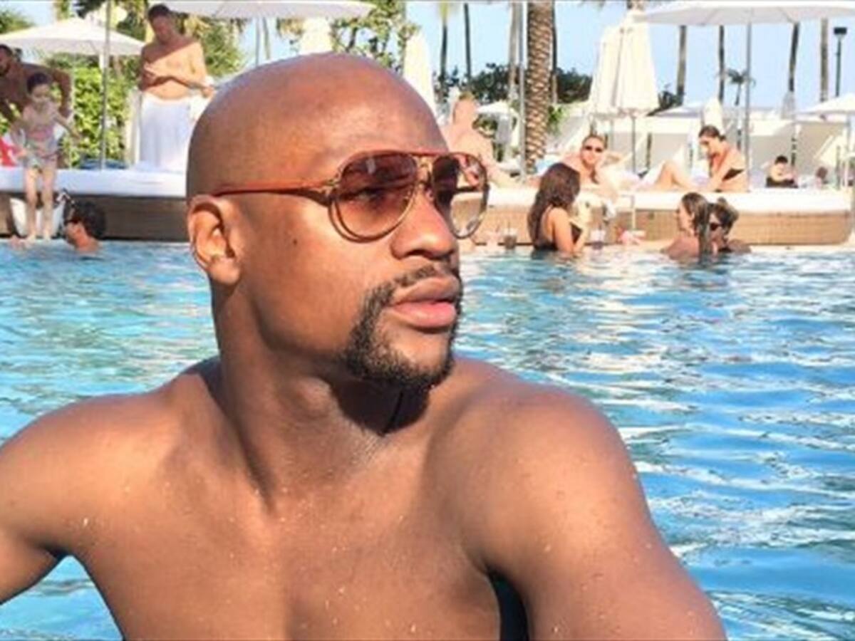 El boxeador Floyd Mayweather fue visto de visita por el norte de Bogotá