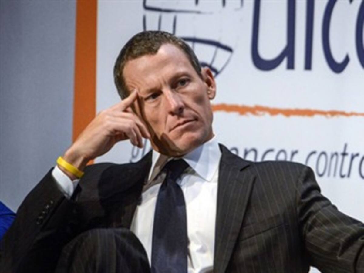 Gobierno estadounidense demandará a Armstrong por fraude