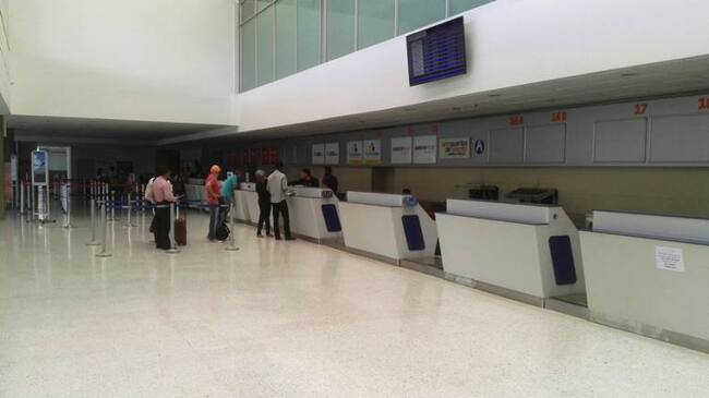 Pasajeros aeropuerto Camilo Daza