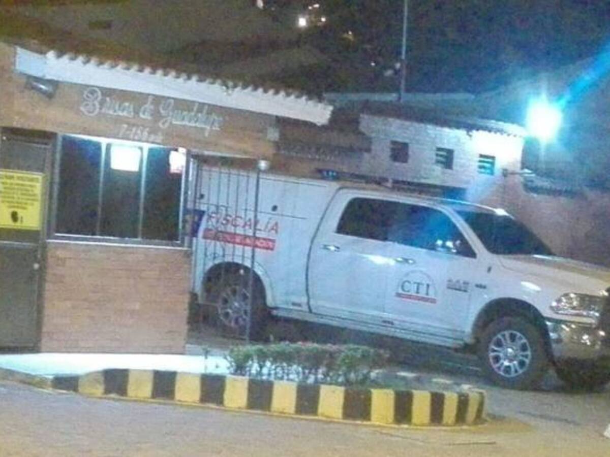 Policía persigue a 10 hombres autores de nuevo falso allanamiento en Cali