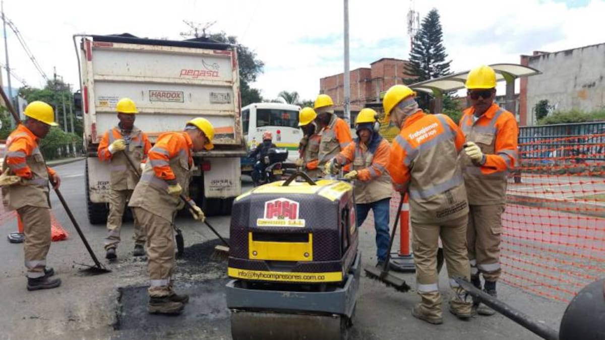 En Medellín se incrementa el parcheo de huecos