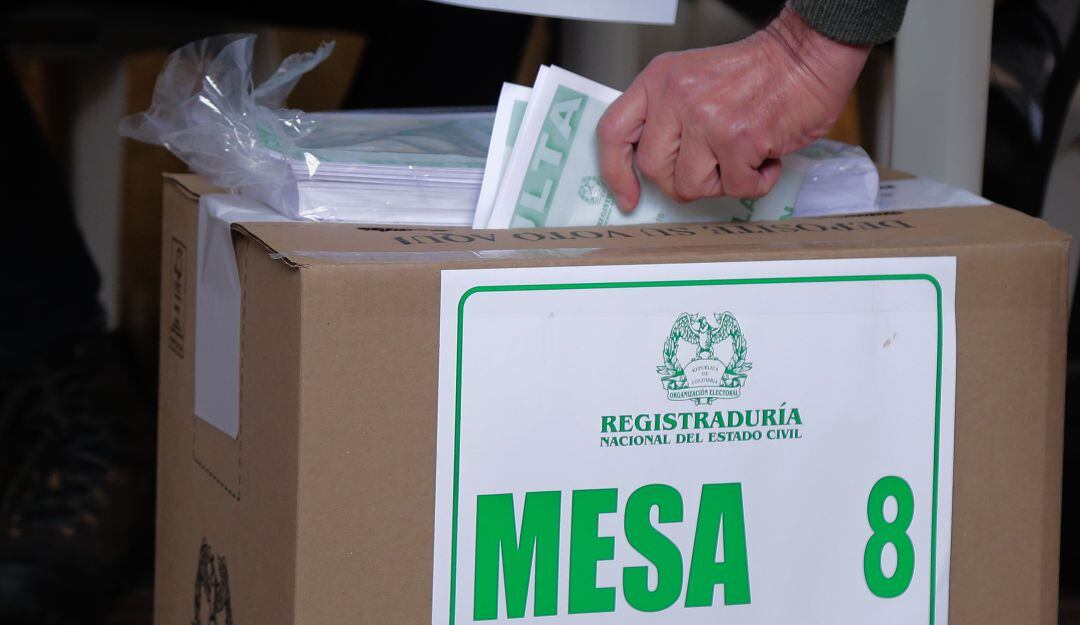 Agosto 26 del 2018. En todo el territorio nacional se llevó a cabo la votación de la Consulta Anticorrupción. En la foto: Puesto de votación, Alcaldía de Bogotá.(Colprensa - Diego Pineda)