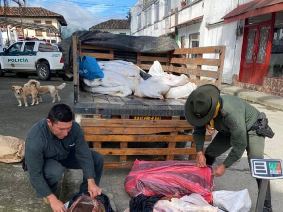 Las autoridades en Caldas incautaron más de 600 kilos de carne de contrabando