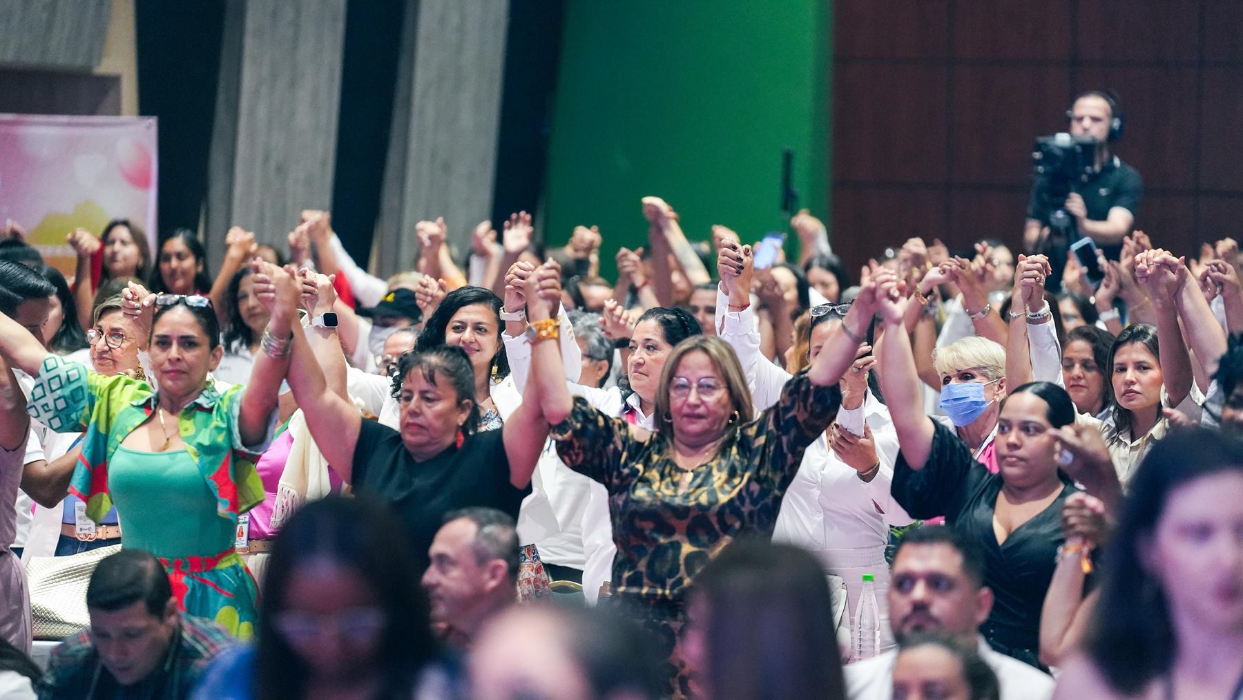 Cumbre de mujeres diputadas