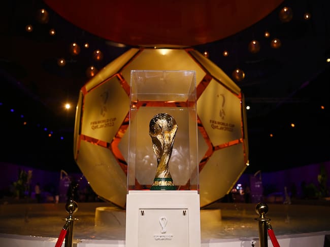 DOHA, QATAR - APRIL 01: A general view of the Fifa World Cup Trophy ahead of the FIFA World Cup Qatar 2022 Final Draw at the Doha Exhibition Center on April 01, 2022 in Doha, Qatar. (Photo by Michael Regan - FIFA/FIFA via Getty Images)