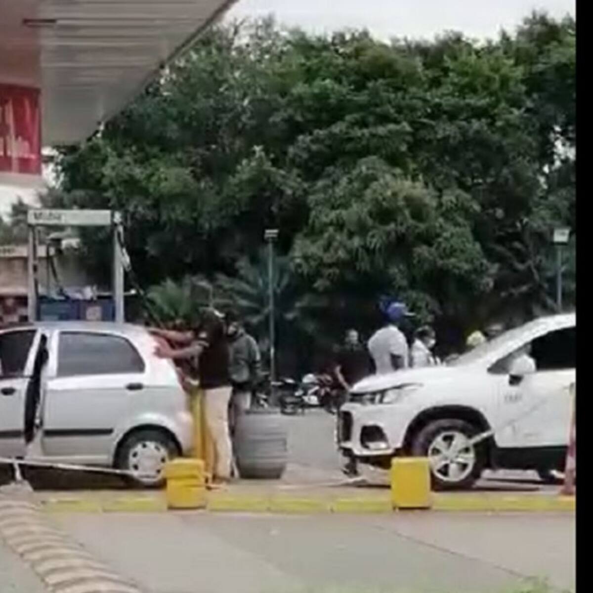 Más de 40 estaciones de gasolina han sido vandalizadas dice SODICOM