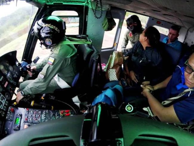 Fuerza Aérea llevó en helicóptero jurados de votación al sur de Bolívar