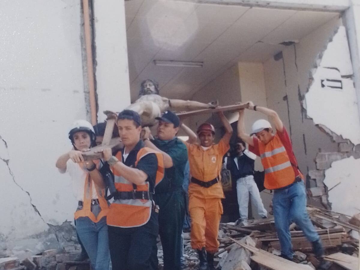 Organismos de socorro del Eje Cafetero reforzaron sus equipos tras el terremoto de 1999