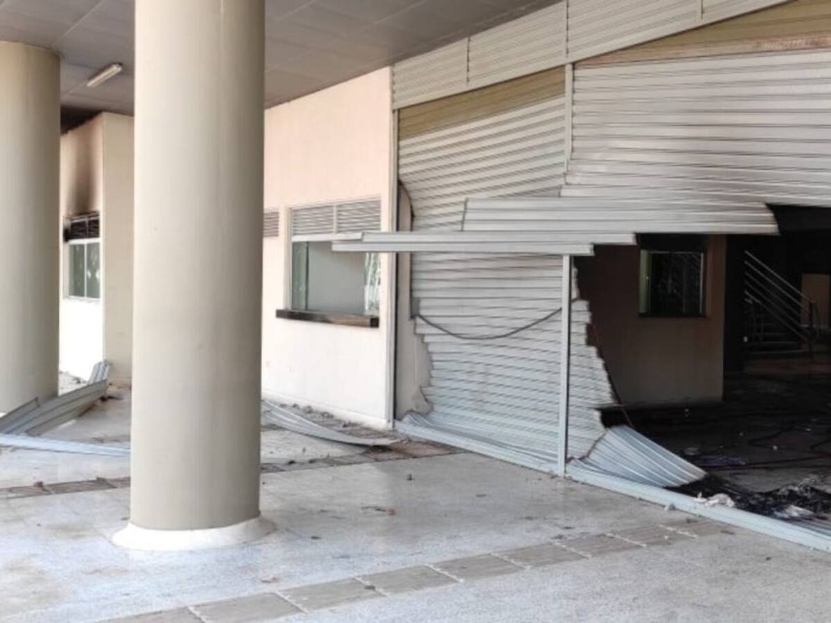 Por ataques, cerraron dos estaciones de Metrolínea