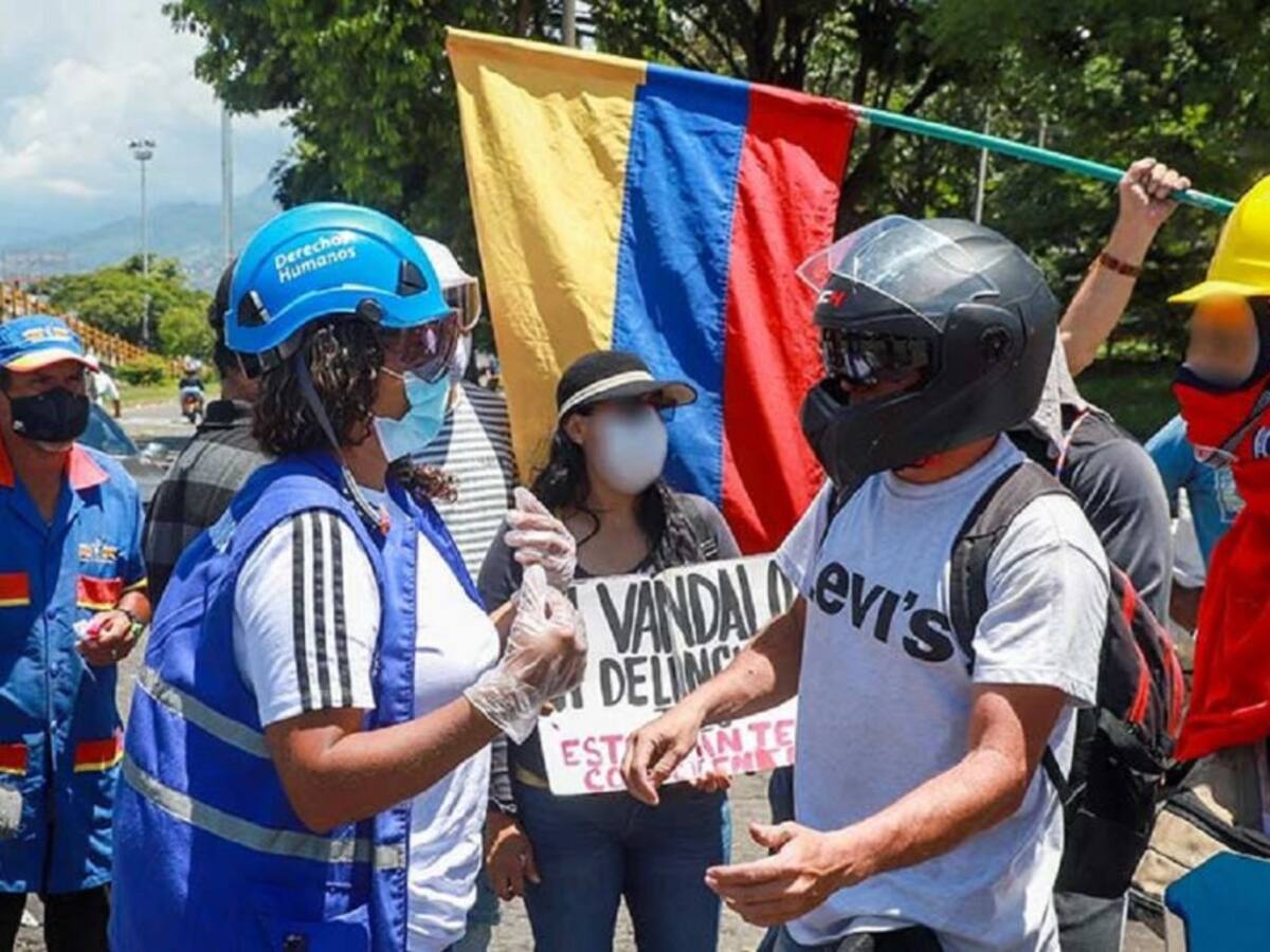 El papel de los mandatarios en la protesta y corredores humanitarios