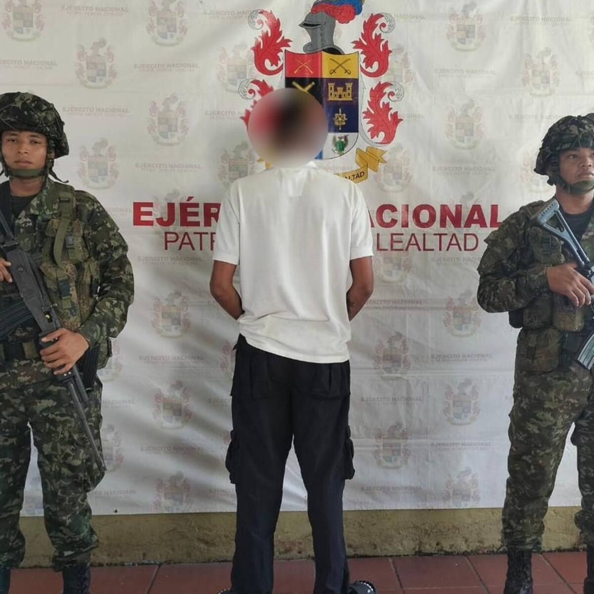 En El Bagre, un explosivista del Clan del Golfo se entregó al Ejército