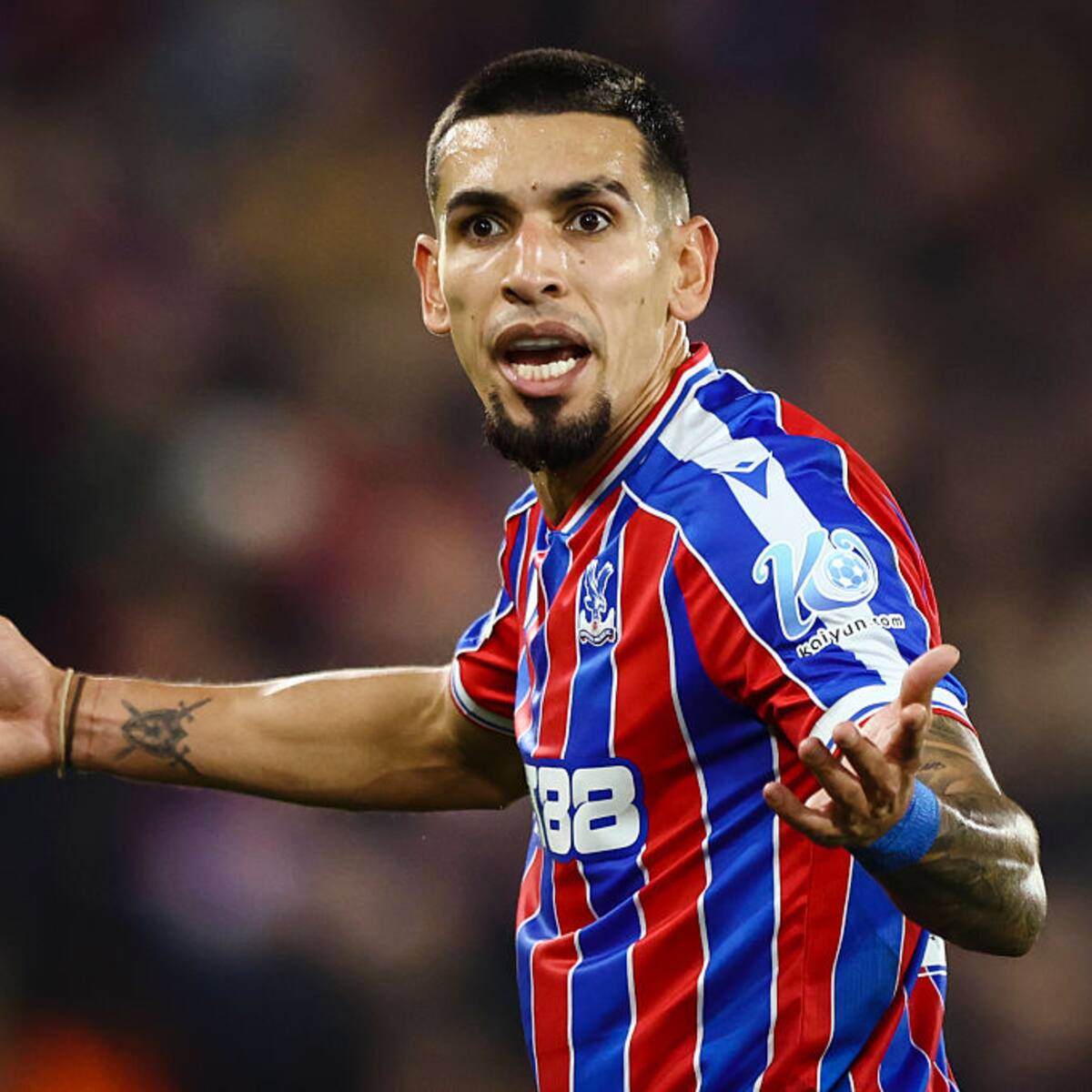 Revelaron identidad del futbolista arrestado en Londres ¿Por qué vincularon a Daniel Muñoz?