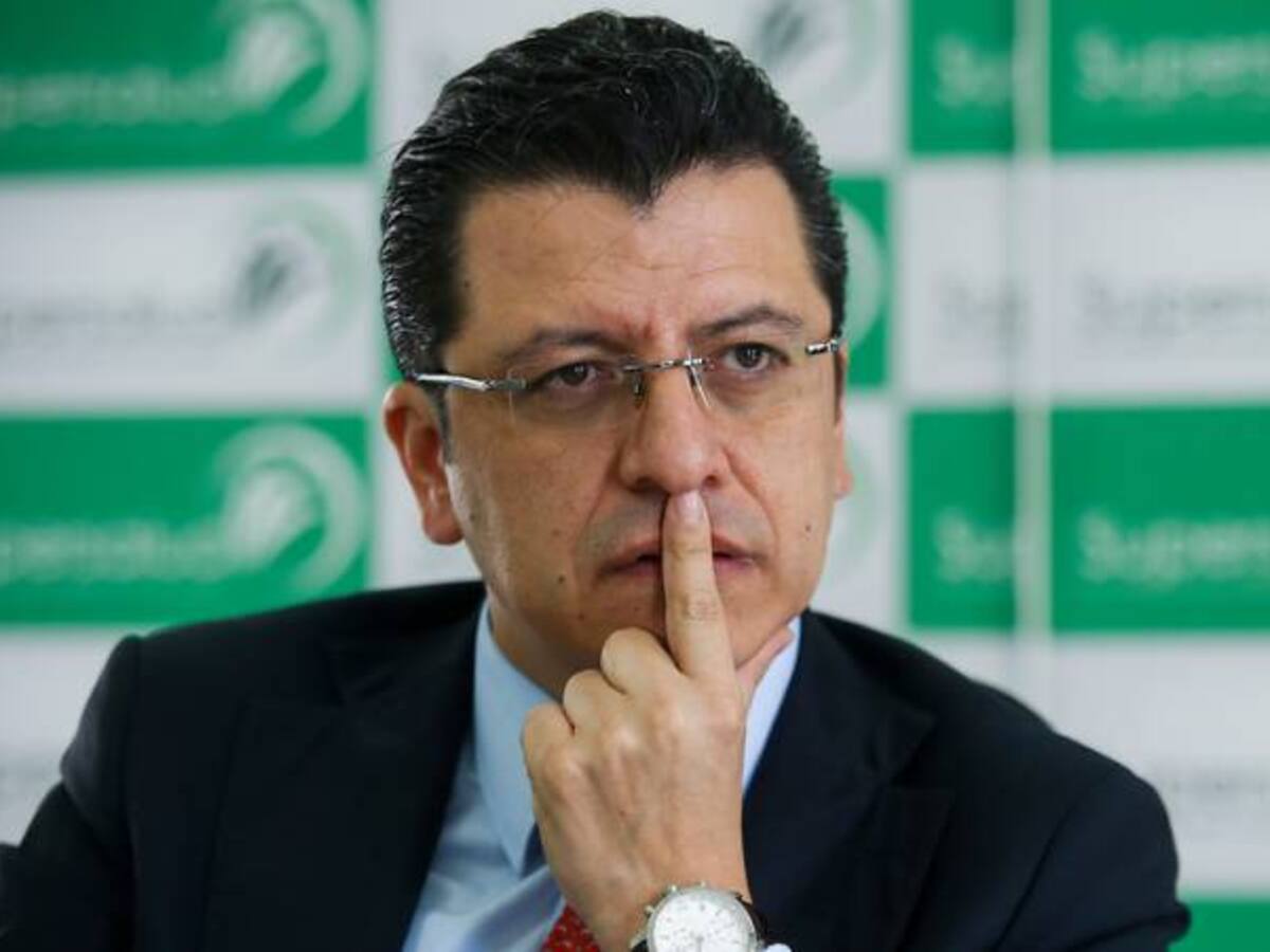 La Procuraduría suspende por tres meses al Supersalud, Norman Julio Muñoz