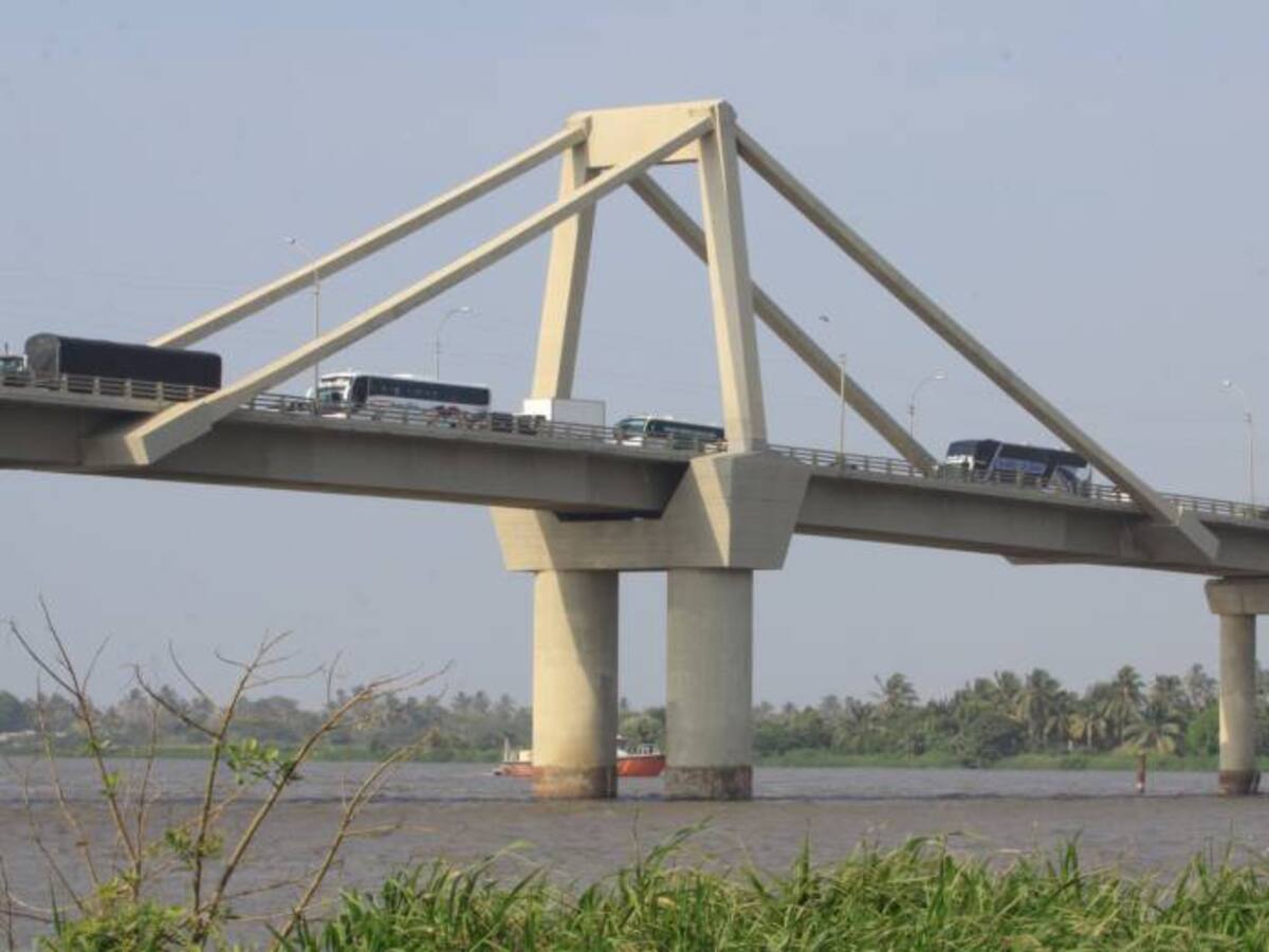 Invías exige celeridad en obras del nuevo Puente Pumarejo