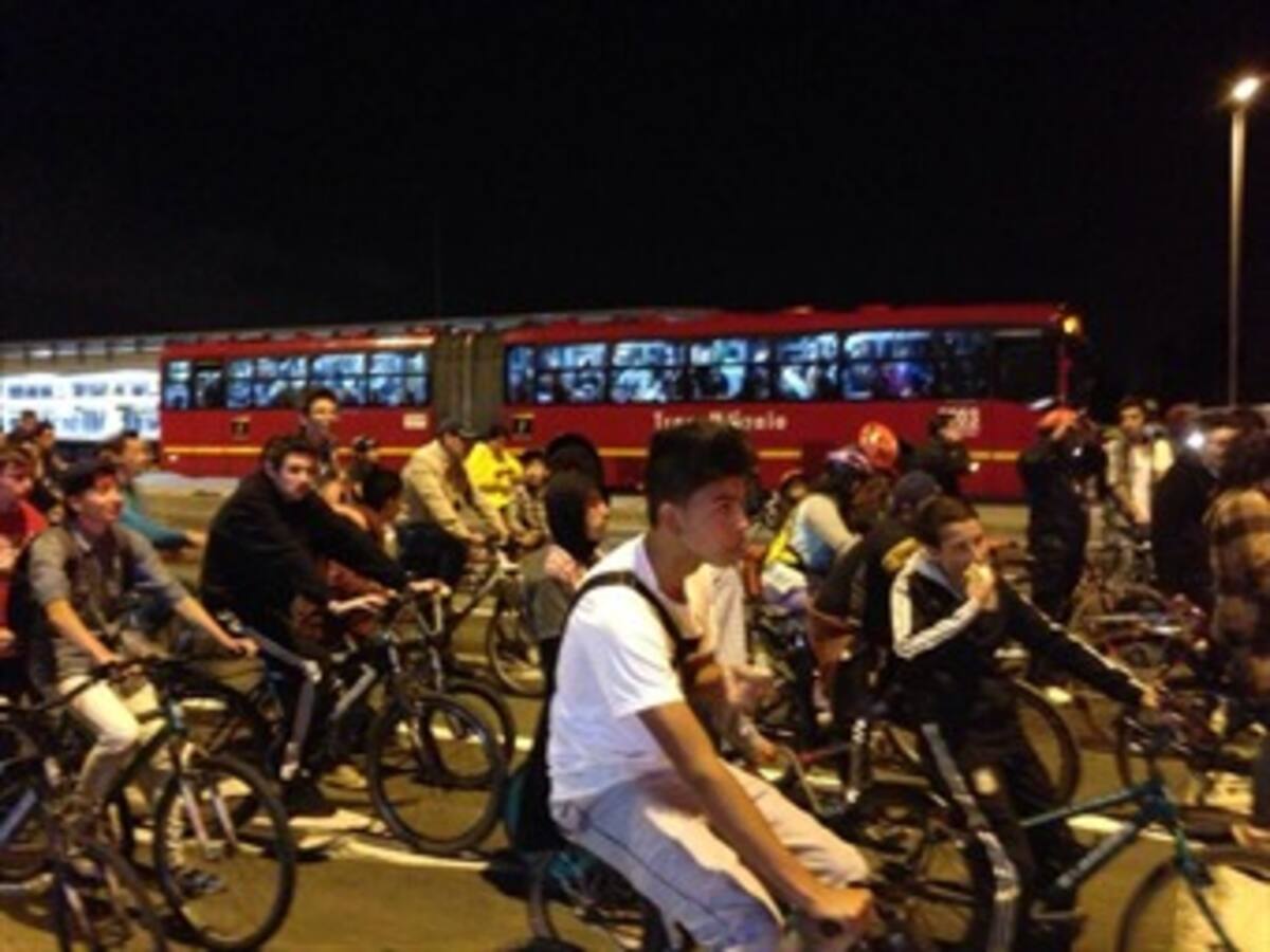 Ciclovía nocturna, el plan de los bogotanos en el cumpleaños 475