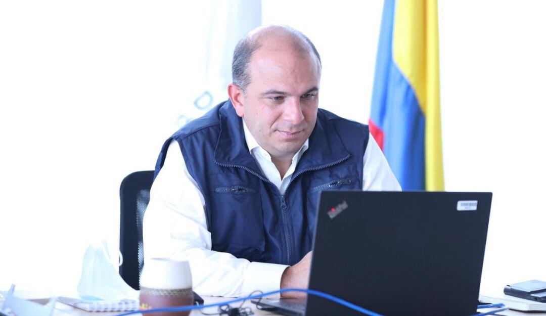 Defensor del Pueblo, Carlos Camargo