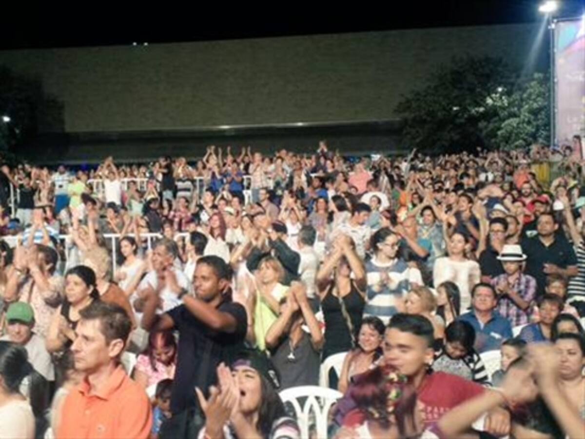 Tres conciertos gratuitos esta noche en la Feria de las Flores