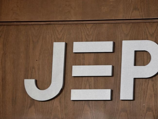 Gobierno estaría llamando representantes para no votar objeciones a la JEP