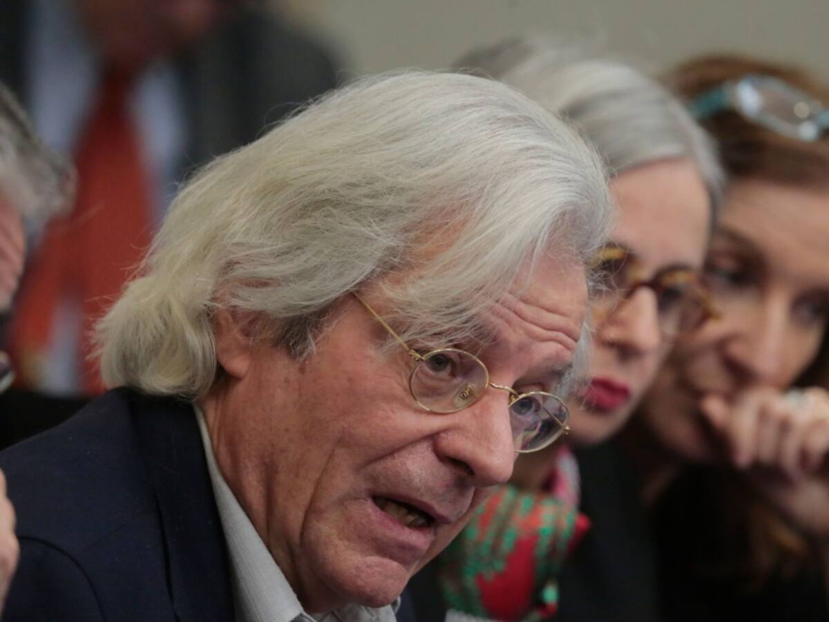 Diputado del P. Europeo solicita a Medellín no contratar médicos cubanos