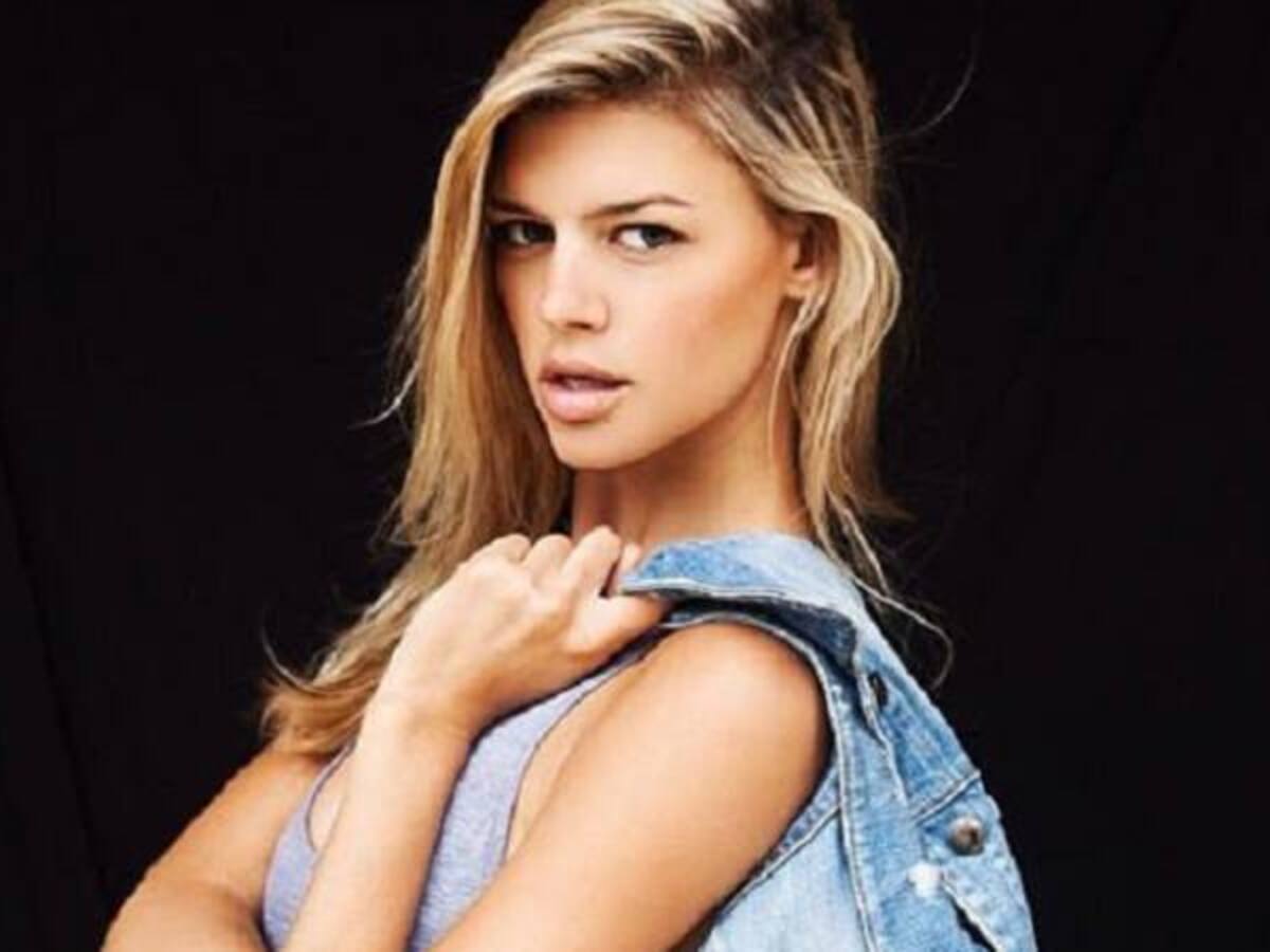 Kelly Rohrbach, la 'nueva Pamela Anderson', tiene más de abuela que de chica salvaje