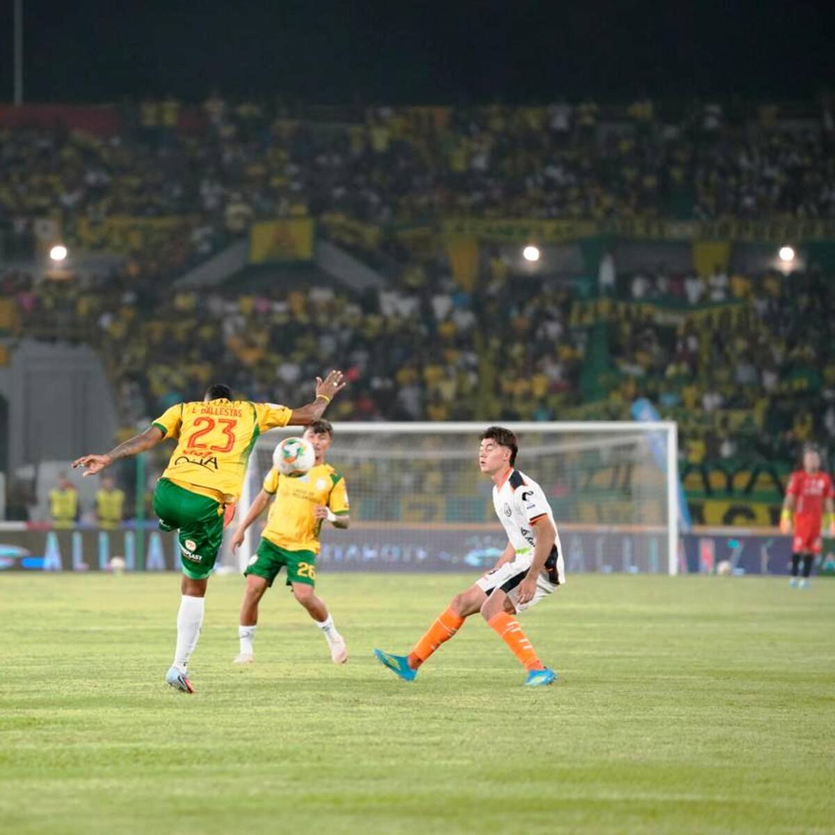 Tres errores de Real Cartagena, tres goles de Marulanda y tres puntos para Envigado