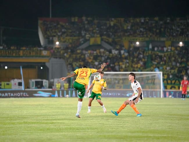Tres errores de Real Cartagena, tres goles de Marulanda y tres puntos para Envigado