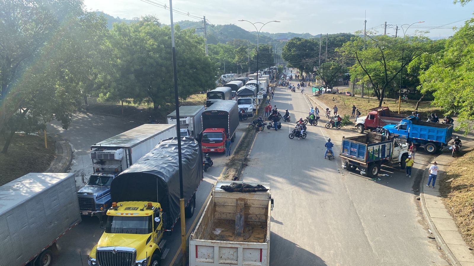 Autoridades reportan seis bloqueos en el área metropolitana de Bucaramanga. Foto: Caracol Radio