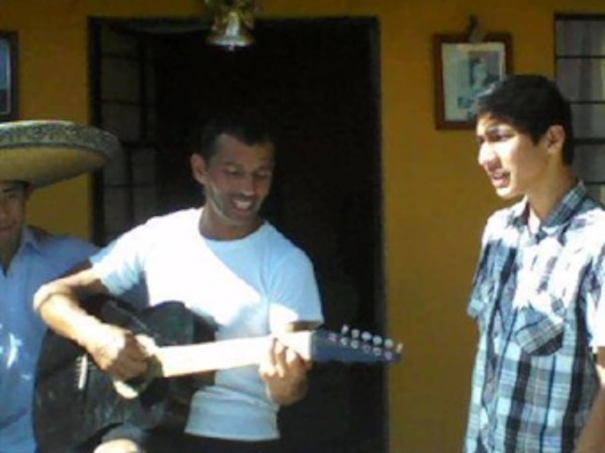 Alejandro Sanz descubre la mejor voz de México en un concurso de televisión