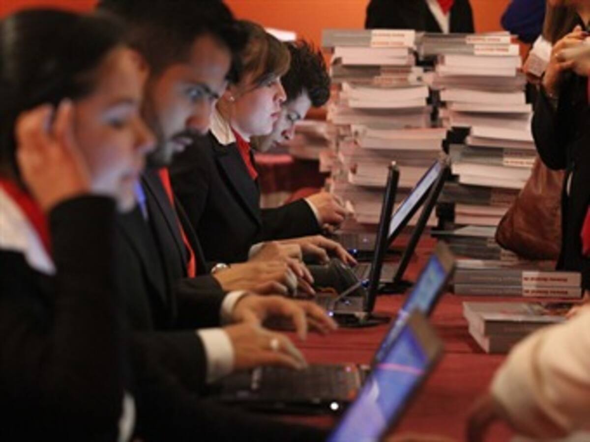 Mintrabajo entregará más de 185.000 becas a jóvenes bachilleres durante 2013