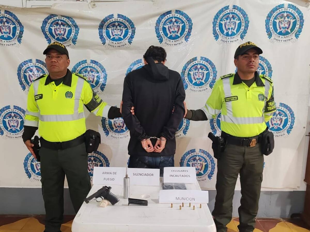 Peligroso sujeto que movilizaba armas de fuego por vías de Caldas fue capturado en un bus