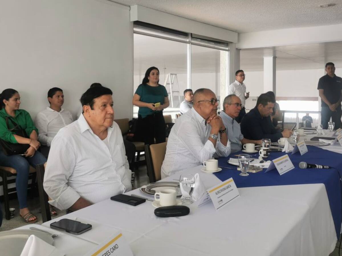 Por fin, senador Oscar Barreto se reunió con Gremios Económicos del Tolima