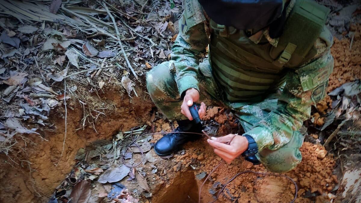 Ejército ubicó campamento abandonado con artefactos explosivos en el sur de Bolívar