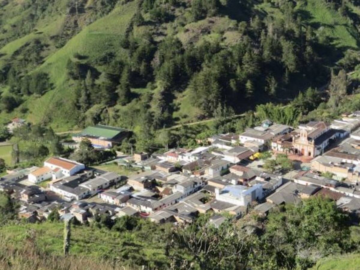 Víctima de las FARC recuperó tierra de 242 hectáreas después de 22 años