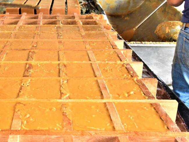 Se producen entre 4.500 y 5.000 bultos de panela semanales. Foto Redes Sociales.