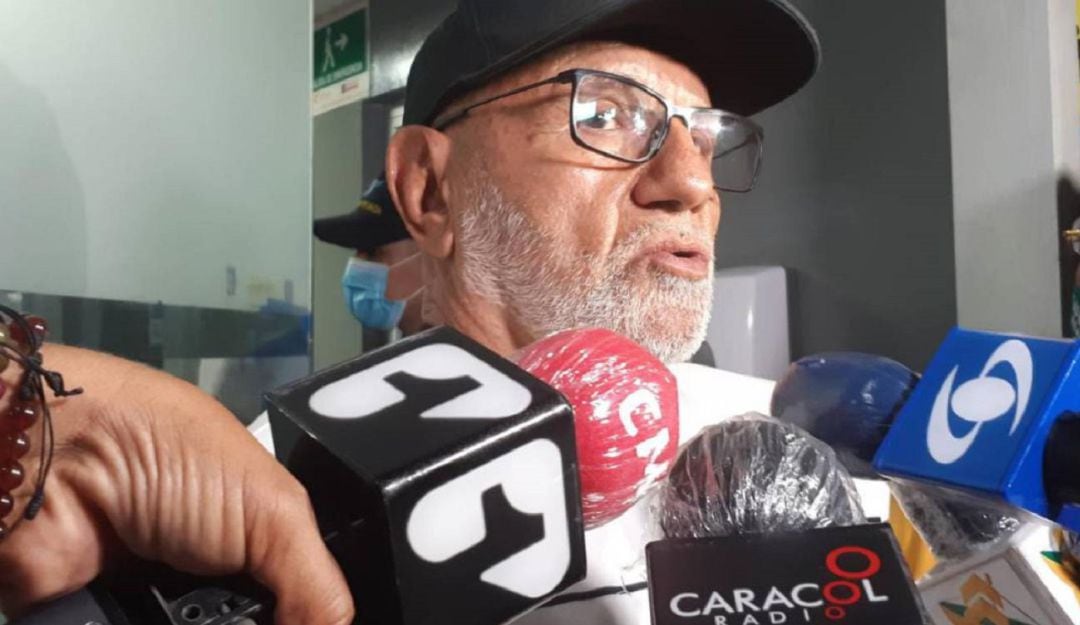 Exalcalde Bernardo Hoyos durante orden de captura en el 2021