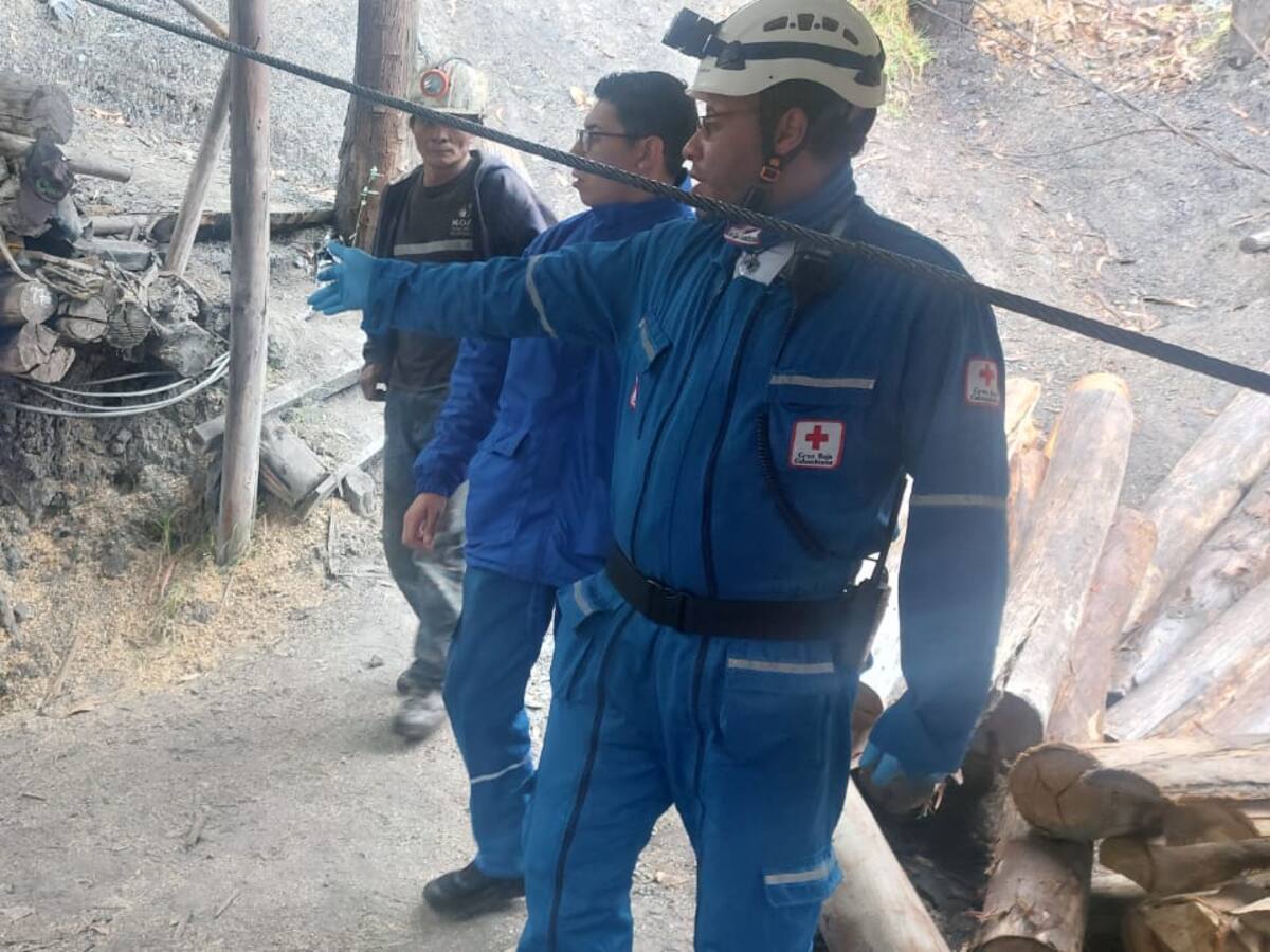 Dos mineros fallecen por descarga eléctrica en accidente dentro de la mina Túnel 1